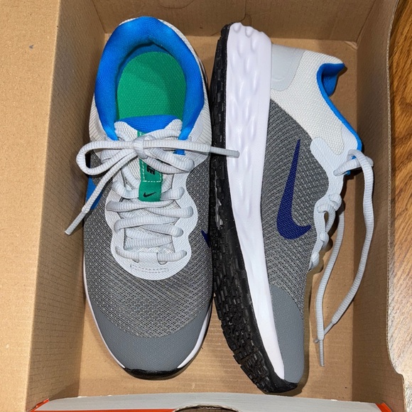 Nike Other - NWT Nike Kids Sneakers - YOUTH